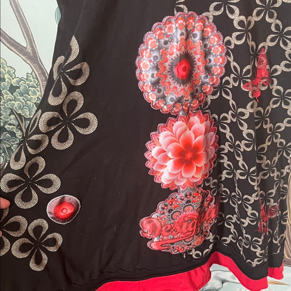 Desigual Red and Black Floral short dress, vintage, medium. - Picture 4 of 11